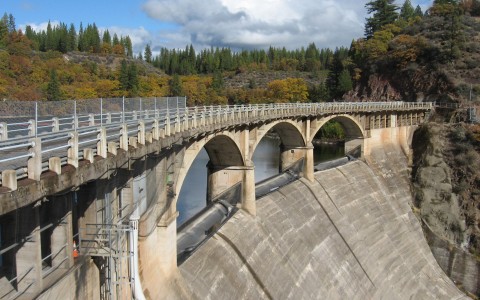 A dam over the Pit River in northern California